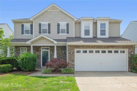 9823 Forest Run Lane