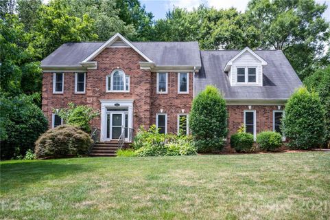 1261 Fawn Ridge Road