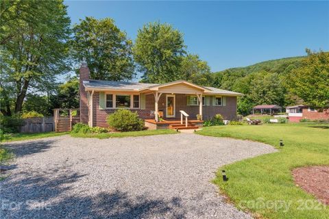 11 Forge Drive sold home in Forge Mountain Acres, Mills River, NC