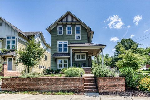 1427 Main Street