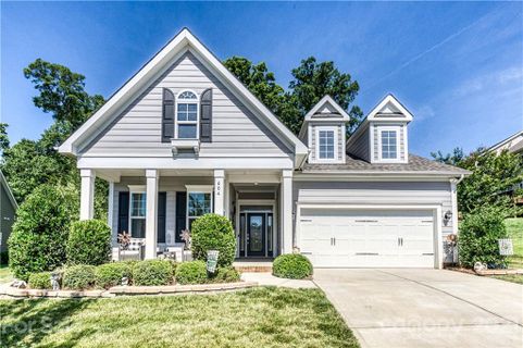 604 Lakeview Drive