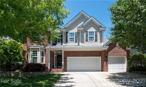 Previously sold for $641,125