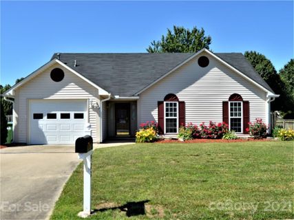 922 Woodhill Drive