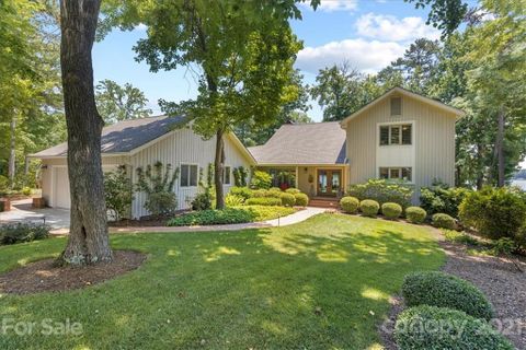 8 Sunrise Point Court