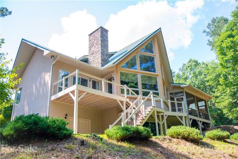 Previously sold for $733,000