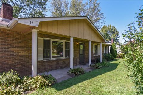 119 Acorn Drive