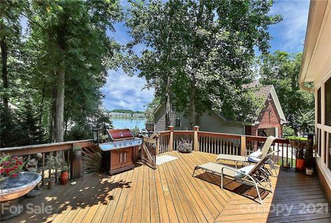 21647 Crown Lake Drive