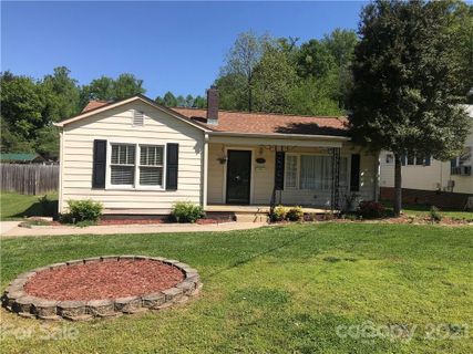 145 Lincoln Avenue sold home in Marion, Marion, NC