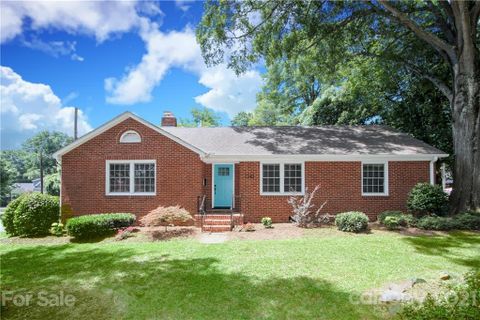 2242 Mcclintock Road