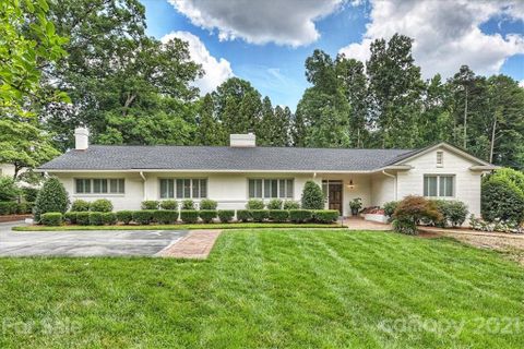 2111 Ferncliff Road