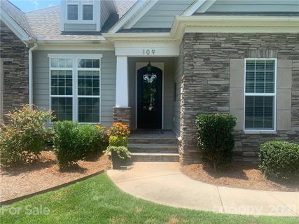 109 Malibu Road sold home in Catalina Cove, Mooresville, NC