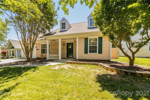 1225 Larkspur Drive