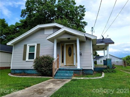 504 Morehead Street