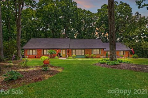 233 Glen Eagles Road