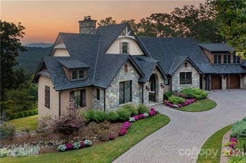 22 Rock Vista Way