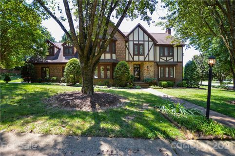 1109 Mangionne Drive