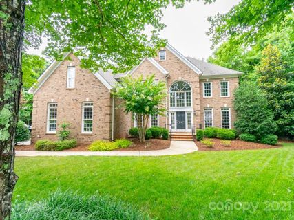 515 Conaway Court 36 sold home in The Glen at Wesley Oaks, Waxhaw, NC