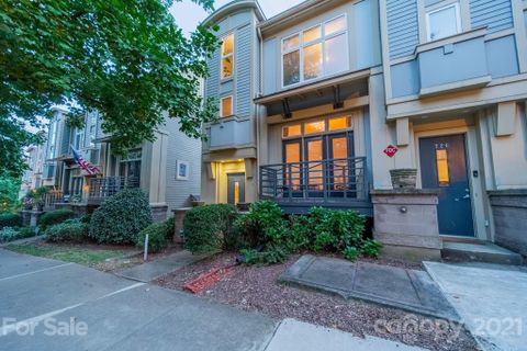 728 Garden District Drive sold home in Skyline Terrace, Charlotte, NC