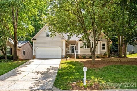 7418 Hubbard Woods Road sold home in Hubbard Woods, Charlotte, NC