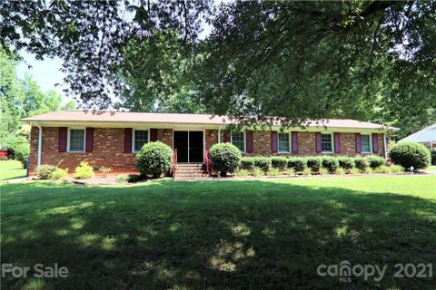 6243 Deliah Lane