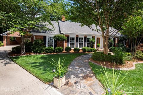 957 Trentle Court