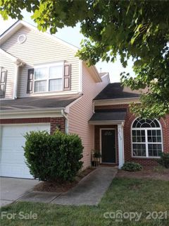 8582 Carolina Lily Lane