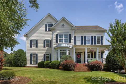 533 N Oak Drive