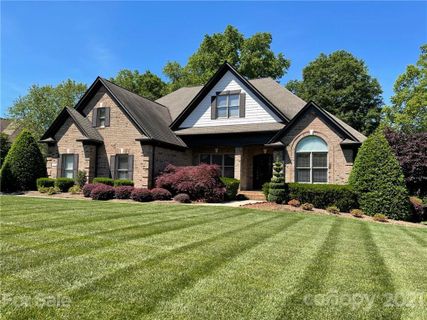 8528 Rolling Fields Road sold home in Plantation Falls Estates, Charlotte, NC