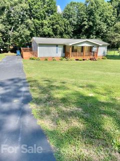 3112 Redbud Place sold home in The Meadows, Lenoir, NC