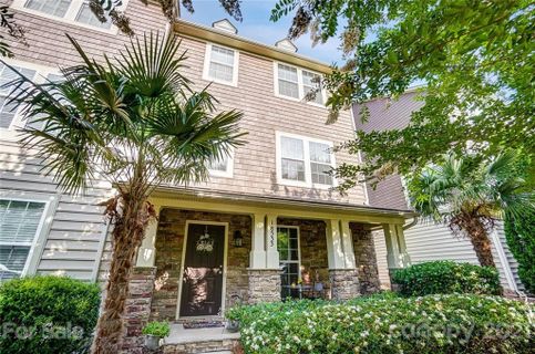 18533 The Commons Boulevard