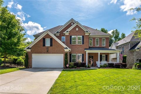 2505 River Oaks Drive