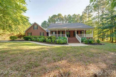 6670 Little Branch Road sold home in Campbell Crossing, York, SC