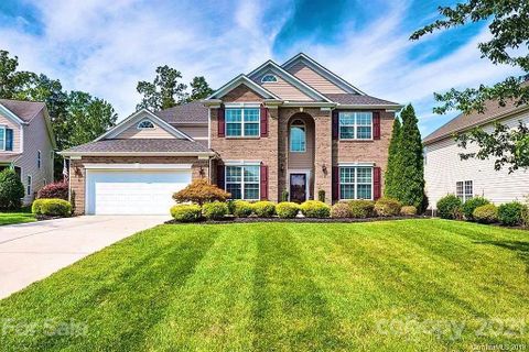 1002 Jeweled Crown Court