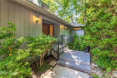 34 Atsadi Court