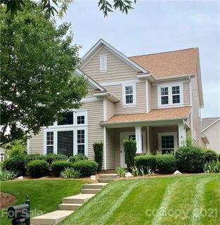 5001 Fountainbrook Drive