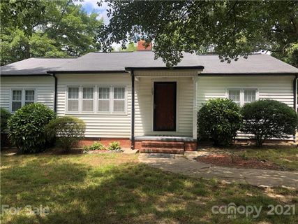 707 Laurel Lane