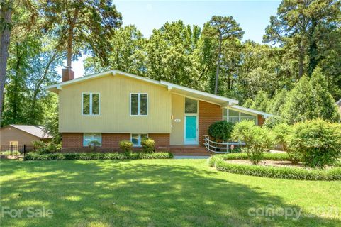 3814 Sulkirk Road