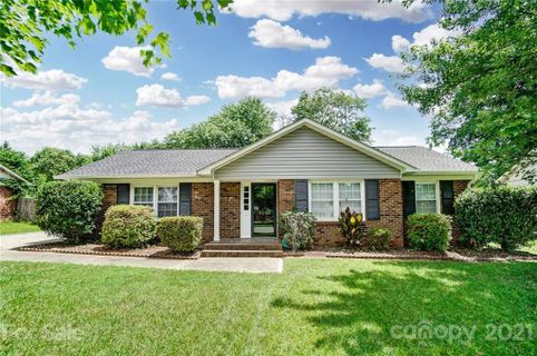 8208 Idlewild Road