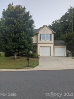 2207 Lake Vista Drive