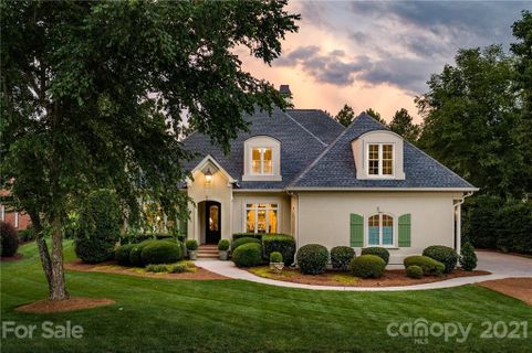 6535 Lundin Links Lane