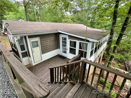 128 Cedar Lane