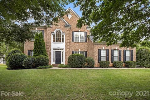 8429 Shady Vale Lane