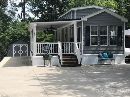 103 Cardinal Drive
