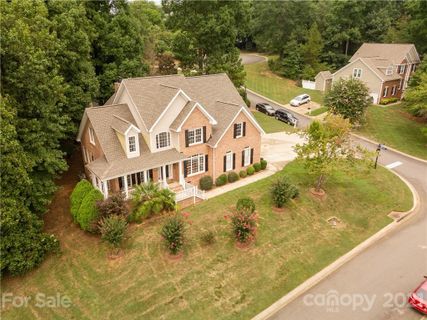 3301 Moreland Court