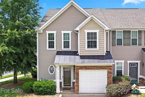 7362 Copper Beech Trace