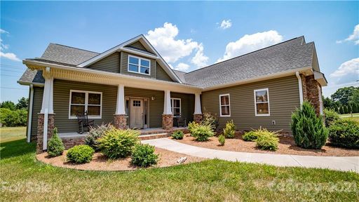 Previously sold for $476,900