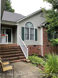 2167 Lookout Ridge