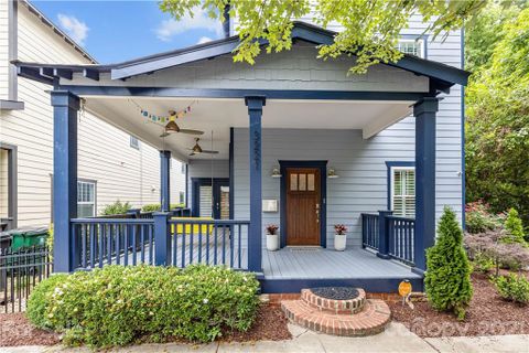 3221 N Mcdowell Street