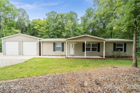 5663 Pug Lane