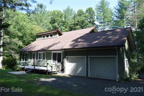 1227 Deer Park Lake Road sold home in Deer Park Lake, Spruce Pine, NC